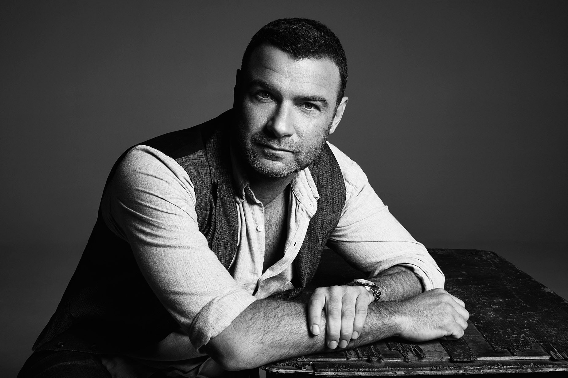 Liev-Schreiber-2X